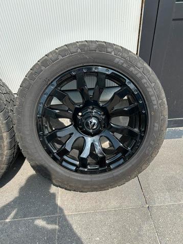 Set 20” Fuel velgen met offroad banden beschikbaar voor biedingen