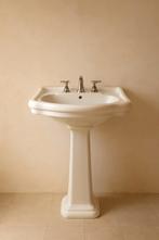 Klassieke wastafel met planchet., Ophalen, Gebruikt