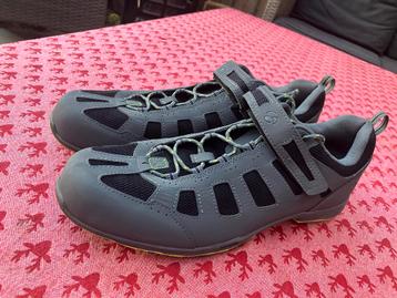 Bontrager Fietsschoenen Maat 48 beschikbaar voor biedingen