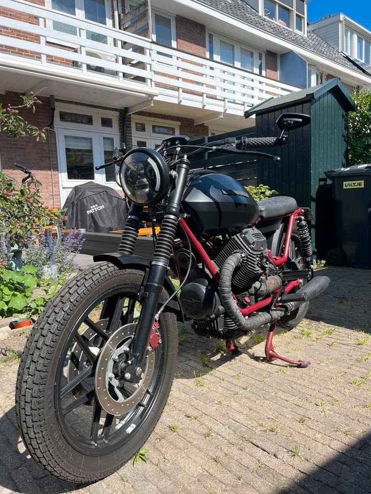 Moto guzzi V65 oldtimer - Gereviseerd & uniek afgewerkt, Motoren, Motoren | Moto Guzzi, Particulier, Enduro, 12 t/m 35 kW, 2 cilinders