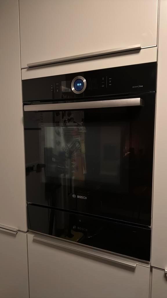 Bosch 60cm oven met magnetronfunctie en pyrolyse, Witgoed en Apparatuur, Ovens, Gebruikt, Oven, 60 cm of meer, 45 tot 60 cm, Magnetronfunctie