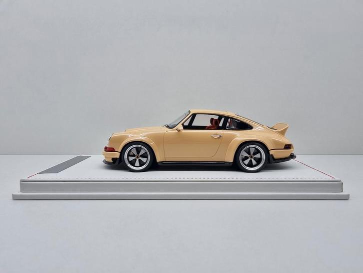 Ivy Merit
Porsche 911 Singer DLS
1/20
1:18 Nieuw, Hobby en Vrije tijd, Modelauto's | 1:18, Nieuw, Auto, Ophalen of Verzenden