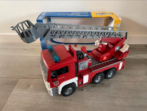 Bruder brandweerwagen in doos, Kinderen en Baby's, Speelgoed | Speelgoedvoertuigen, Gebruikt, Ophalen of Verzenden