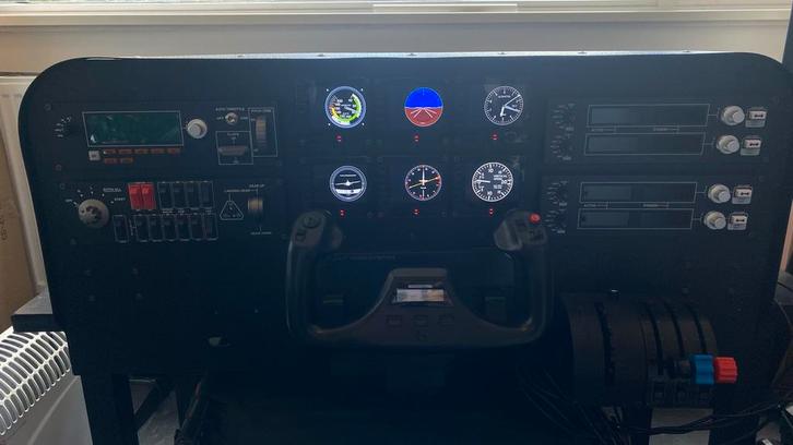 Flight Velocity Flight Simulator Cockpit Logitech Saitek, Computers en Software, Joysticks, Zo goed als nieuw, Ophalen of Verzenden