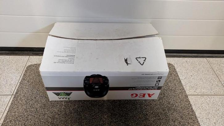 PowerForce APF6110 stofzuiger AEG 700W, Witgoed en Apparatuur, Stofzuigers, Ophalen