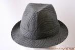 kleine Vintage Vissers hoed blauw grijs 53 Baantjer hoedje, Gebruikt, Hoed, Ophalen of Verzenden, Jongen