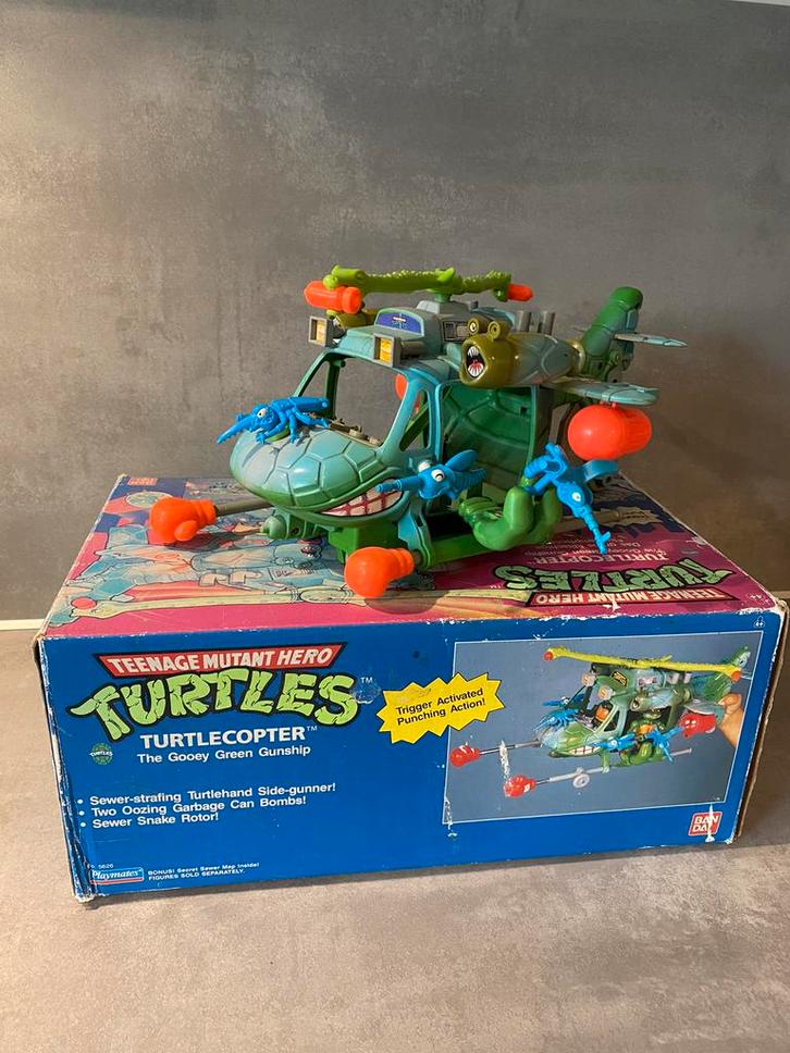Tmnt Turtles: Turtlecopter hero version - playmates toys, Verzamelen, Poppetjes en Figuurtjes, Zo goed als nieuw, Ophalen of Verzenden