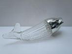 Vintage noten dispenser. Walvis. Nuss wal / nut whale., Ophalen