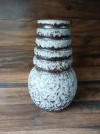 Vaas aardewerk 40,5 cm hoog wit bruin, Ophalen of Verzenden