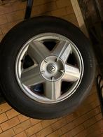 4x Renault Megane banden en trekhaak citroen picasso, Auto-onderdelen, Banden en Velgen, Gebruikt, 15 inch, Banden en Velgen, Ophalen of Verzenden