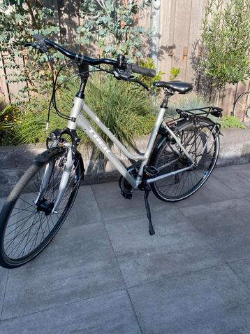 Trek t200 dames fiets 28inch 55cm beschikbaar voor biedingen