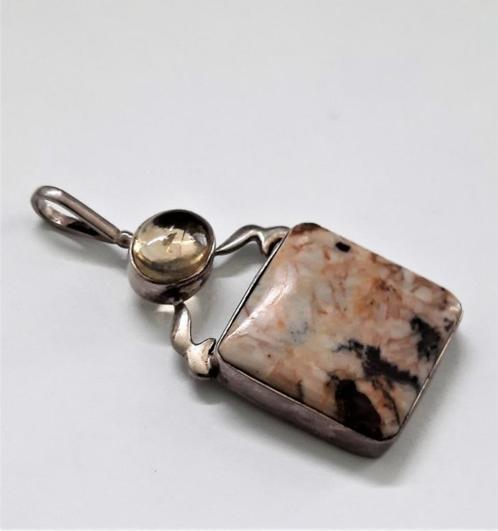 Grote zilveren hanger met agaat (?) en heldere steen, Sieraden, Tassen en Uiterlijk, Kettinghangers, Zo goed als nieuw, Zilver