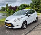 Ford Fiësta Titanium 5 deurs 1.25 82PK 2010 Wit, Voorwielaandrijving, Euro 5, Stof, 600 kg