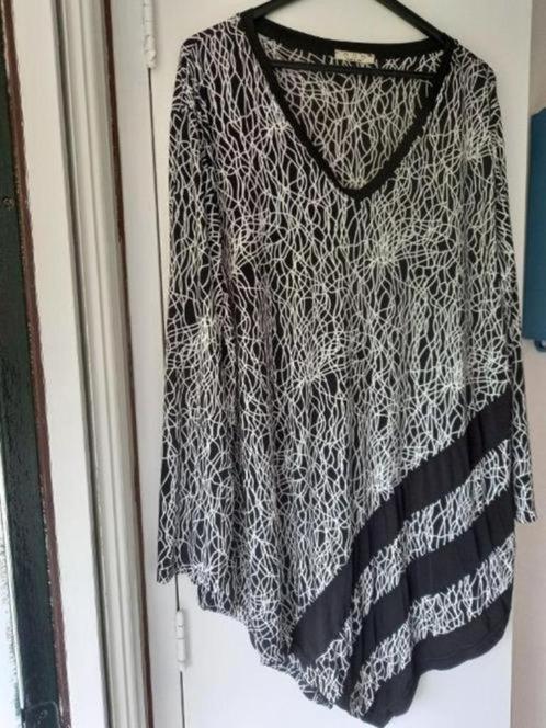 zwart wit shirt/ top merk :vintage SRL TG Uni oksel oksel 66, Kleding | Dames, Grote Maten, Zo goed als nieuw, Shirt of Top, Wit