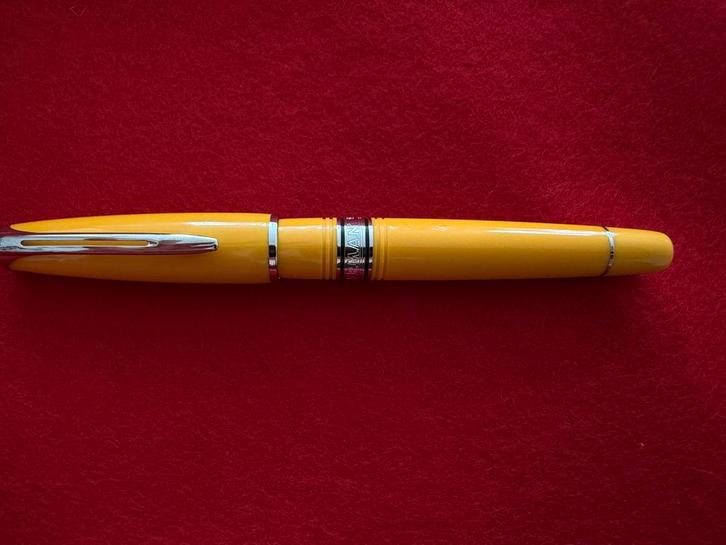 Waterman Charleston geel vulpen, Verzamelen, Pennenverzamelingen, Zo goed als nieuw, Vulpen, Waterman, Ophalen