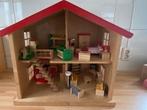 te koop houten poppenhuis met meubeltjes, Ophalen, Gebruikt, Poppenhuis
