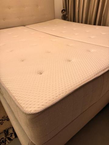 2 luxe IKEA matrassen 90 x 200cm beschikbaar voor biedingen