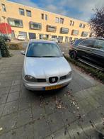 Seat Arosa 2003 Grijs, Auto's, Voorwielaandrijving, 450 kg, 4 stoelen, Origineel Nederlands