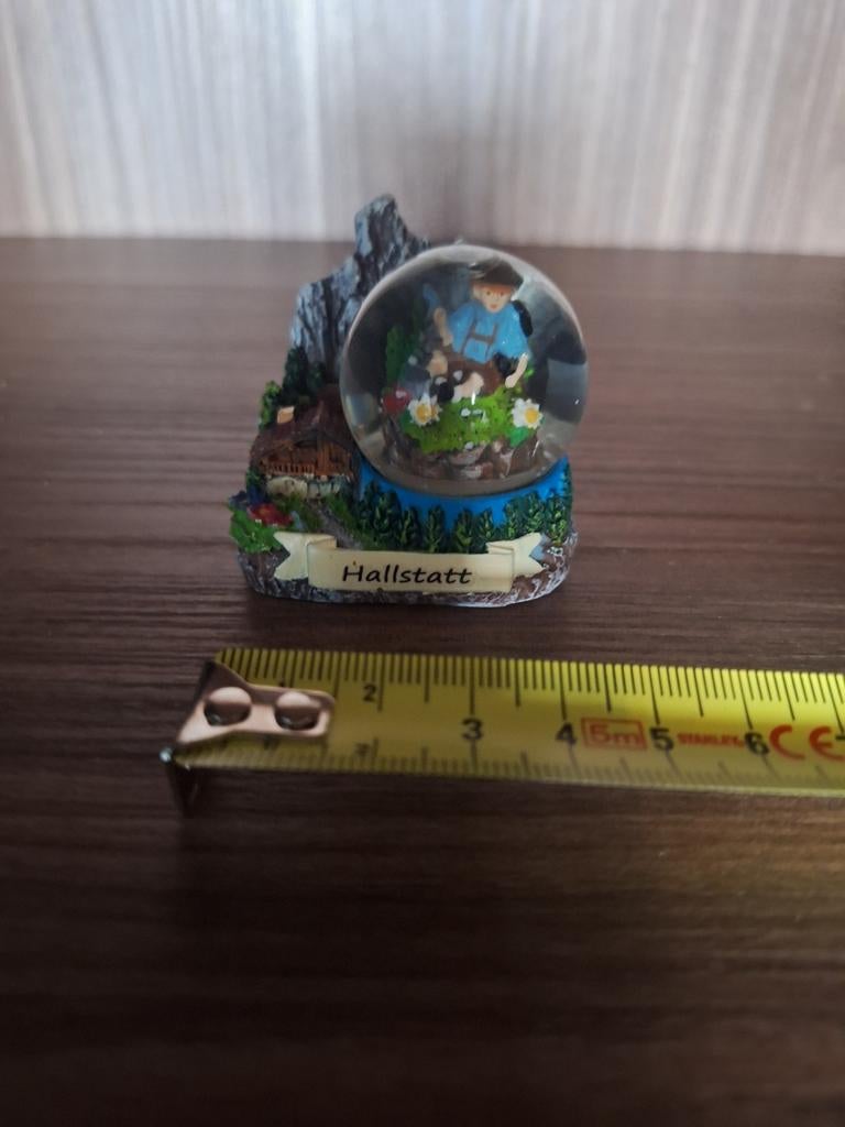 Hallstatt Sneeuwbol, Ophalen, Zo goed als nieuw