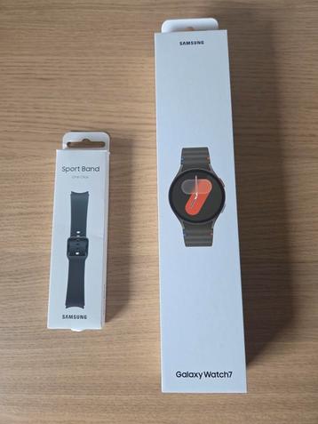 Samsung Galaxy Watch 7 40mm Groen + extra sportband beschikbaar voor biedingen