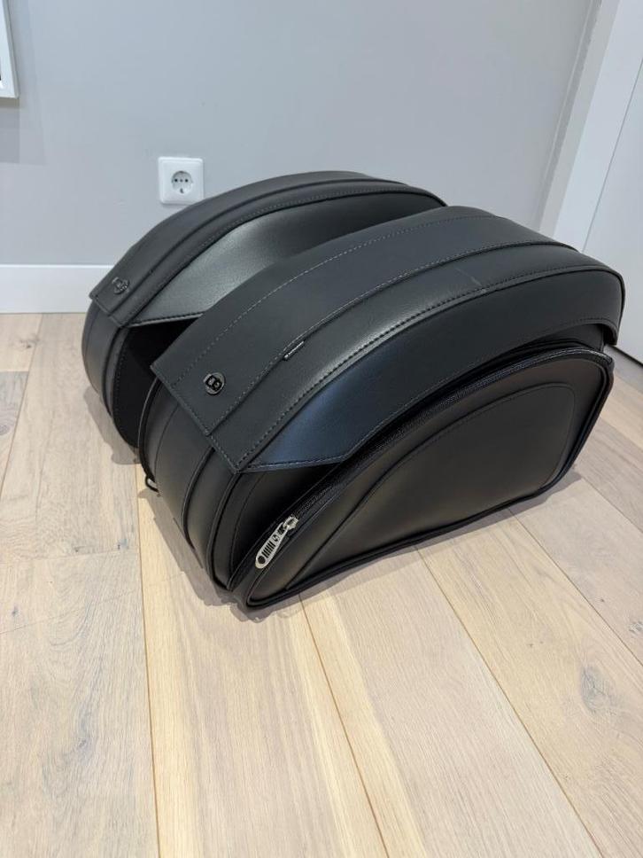 Saddlemen Cruis'n Deluxe Slant zijtassen, Motoren, Accessoires | Koffers en Tassen, Nieuw, Ophalen of Verzenden
