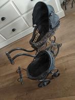 Twee antieke poppenwagens voor verzamelaars, Ophalen