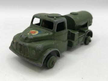 IMG_2280 Dinky Toys 643 Army Water Tanker groen -SLECHT- M21 beschikbaar voor biedingen