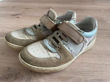 Schoenen gympen merk Kipling maat 35 beschikbaar voor biedingen