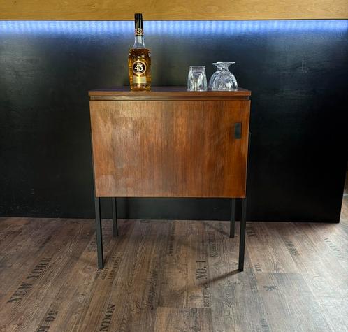 Mid-Century Aristo drankkastje, Huis en Inrichting, Kasten | Dressoirs, Zo goed als nieuw, 50 tot 100 cm, 25 tot 50 cm, Met deur(en)