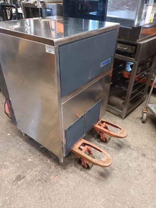 Scherfijsmachine (fabricaat Brema) Type GB 1540A 220V/650W, Huis en Inrichting, Keuken | Keukenelementen, Gebruikt, 25 tot 50 cm