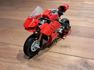 Lego Technic 42107 Ducati beschikbaar voor biedingen