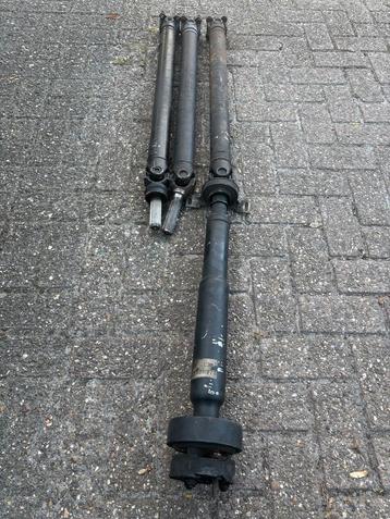 Cardanassen BMW E36 316/318 - 2x Achter, 1x Compleet beschikbaar voor biedingen