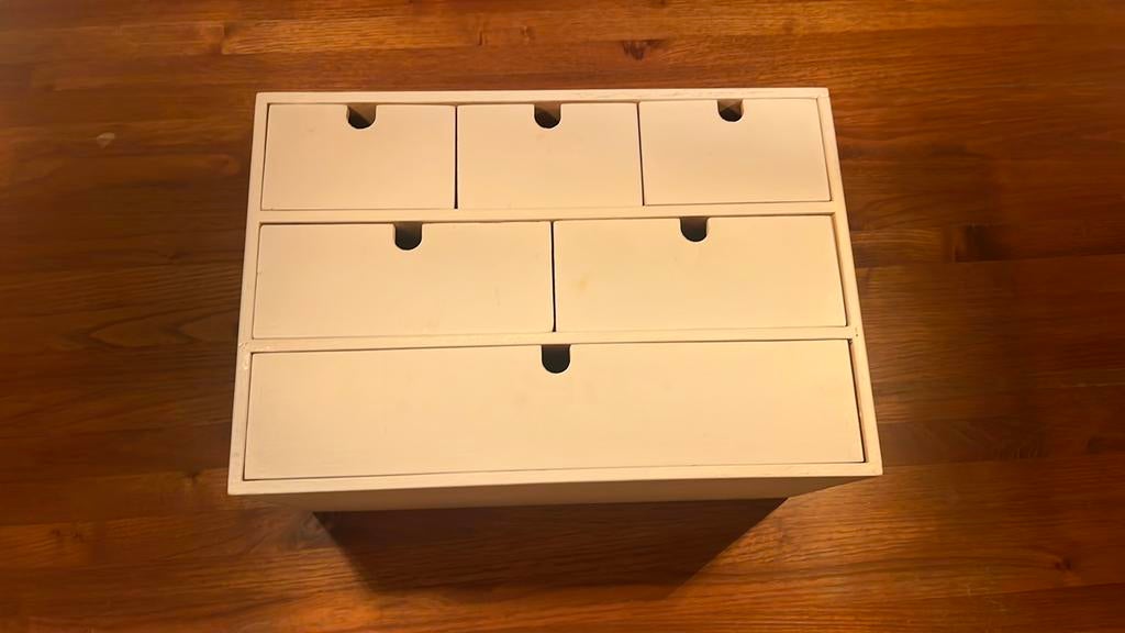 Handig opberg kastje grijs hout, 5 laden of meer, Zo goed als nieuw, Minder dan 25 cm, Minder dan 100 cm