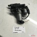 Mercedes S500 2001 25000098  Kachelkraan 1 147 412 129