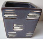 aubergine-kleurige vierkante bloempot met streep motief, Tuin en Terras, Vierkant, Binnen, Ophalen of Verzenden, Zo goed als nieuw