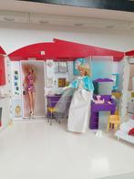 Barbie Huis Inklapbaar met Barbies en Accessoires, Verzenden, Gebruikt, Poppenhuis