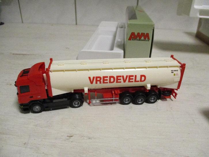 AWM Scania Vrachtwagen Vredeveld. Schaal 1:87, Hobby en Vrije tijd, Modelauto's | 1:87, Nieuw, Bus of Vrachtwagen, AWM, Ophalen
