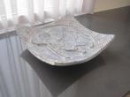 Grote stenen grijze/ blauw achtige schaal 33 x 33 cm., Huis en Inrichting, Schaal, Vierkant, Ophalen of Verzenden, Zo goed als nieuw
