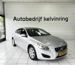 Volvo S60 1.6 T3 Kinetic Bovag Garantie (bj 2013, automaat), Auto's, Volvo, 4 cilinders, 150 pk, S60, Origineel Nederlands