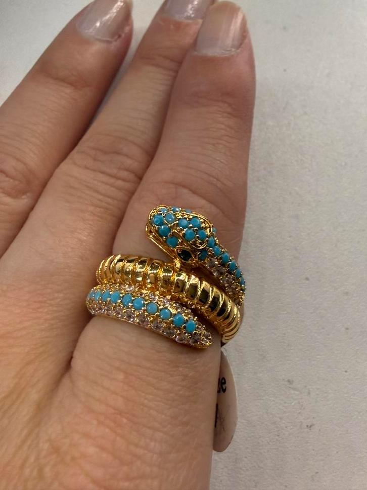 Slangenring met strass nieuw, Sieraden, Tassen en Uiterlijk, Ringen, Nieuw, Dame, Kleiner dan 17, Goud, Overige materialen, Met strass