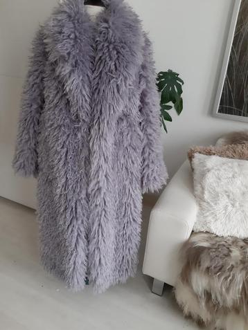 Super gave lange fake fur jas in zacht lila EYECATCHER M/L 