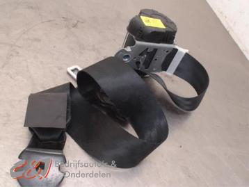 Veiligheidsgordel rechts-voor van een Renault Trafic beschikbaar voor biedingen
