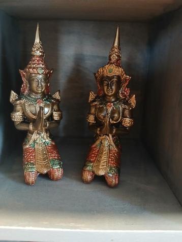 Twee Thaise Beeldjes beschikbaar voor biedingen