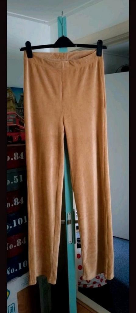Mooie zachte lange broek van Ladies Fashion maat 40, Kleding | Dames, Broeken en Pantalons, Zo goed als nieuw, Maat 38/40 (M)