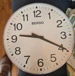 Radio calibration clock, Huis en Inrichting, Woonaccessoires | Klokken, Ophalen, Zo goed als nieuw, Wandklok