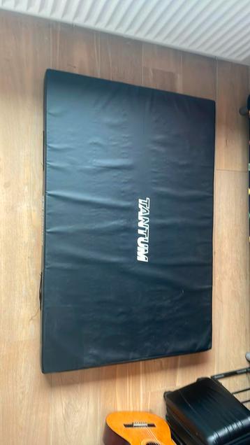 Trampoline/Turn mat beschikbaar voor biedingen