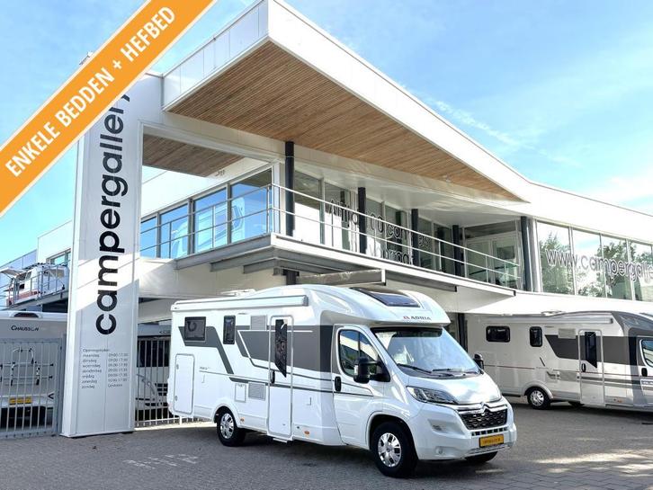 Adria Matrix 670 SL ENKELE BEDDEN + HEFBED 2021 EURO6 CAMPER, Caravans en Kamperen, Campers, Bedrijf, tot en met 2, Half-integraal