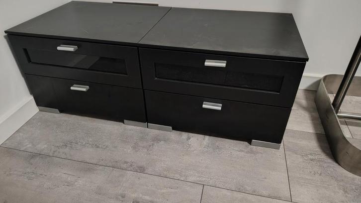 2 Zwarte Nachtkastjes - Gebruikt, Huis en Inrichting, Kasten | Ladekasten, Gebruikt, Minder dan 100 cm, 25 tot 50 cm, 1 of 2 laden