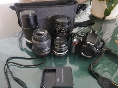 Nikon d5100 foto digital camera met 4 lens goede staat, Audio, Tv en Foto, Fotografie | Lenzen en Objectieven, Zo goed als nieuw