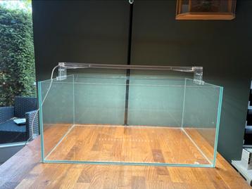 Optic white aquarium bak  beschikbaar voor biedingen